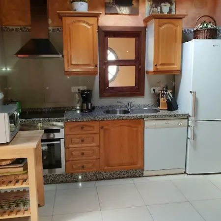 Дом отдыха Almendro *