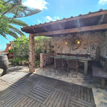 Holiday home Almendro